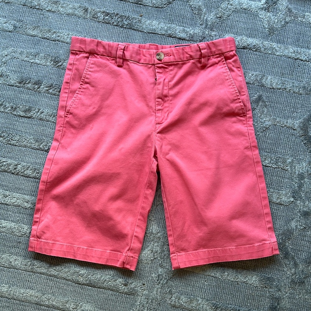 Vineryard Vines boys shorts